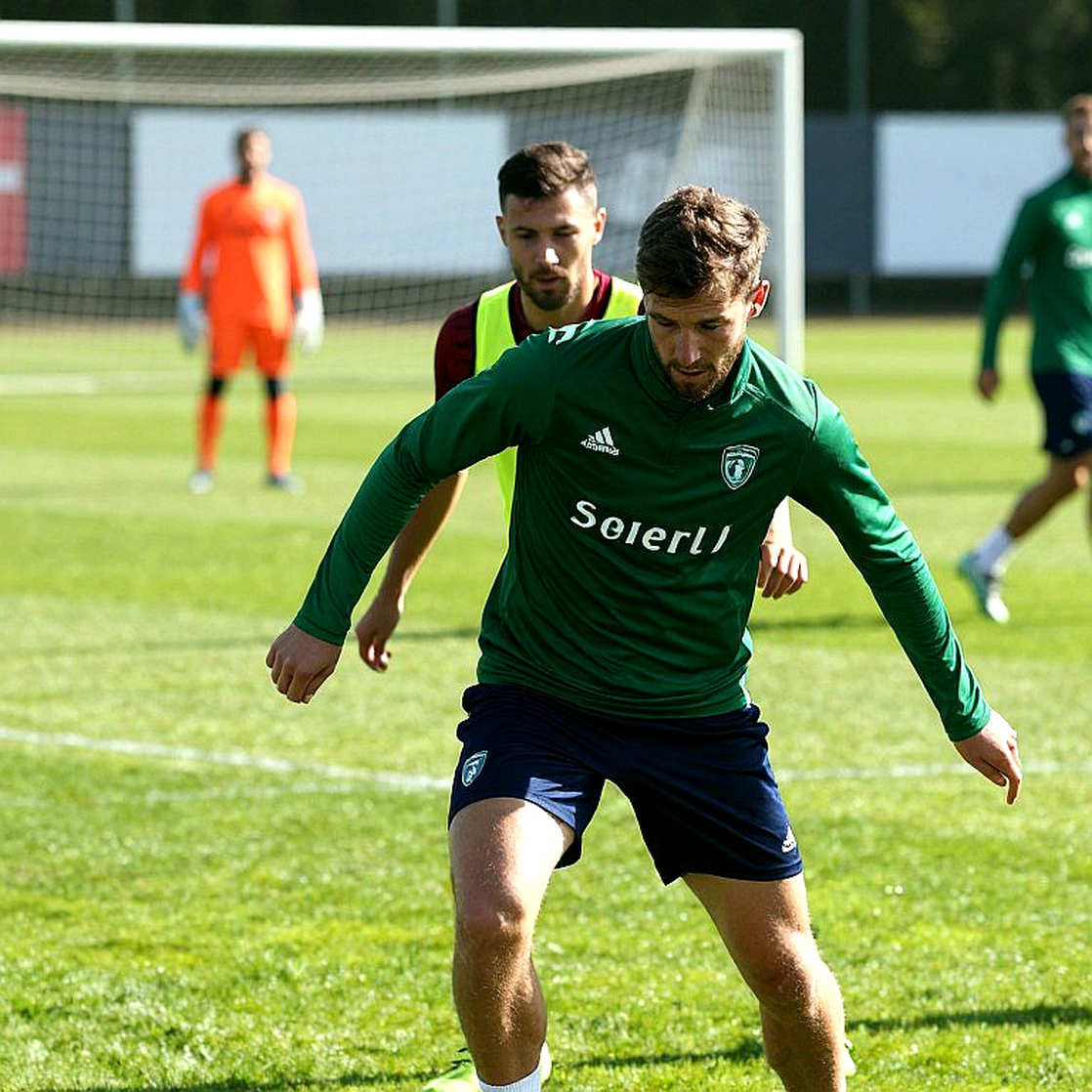 Ronaldo vĩ đại vì điều gì: Bảy cuộc xung đột và một bản năng không chịu khuất phục