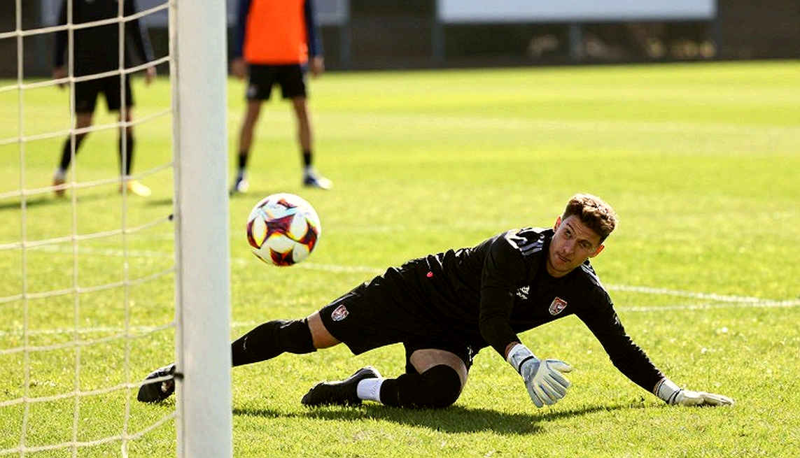 The Stand-In Armband and Indonesia's Naturalization Gamble in the Final The Stand-In Armband and Indonesia's Naturalization Gamble in the Final