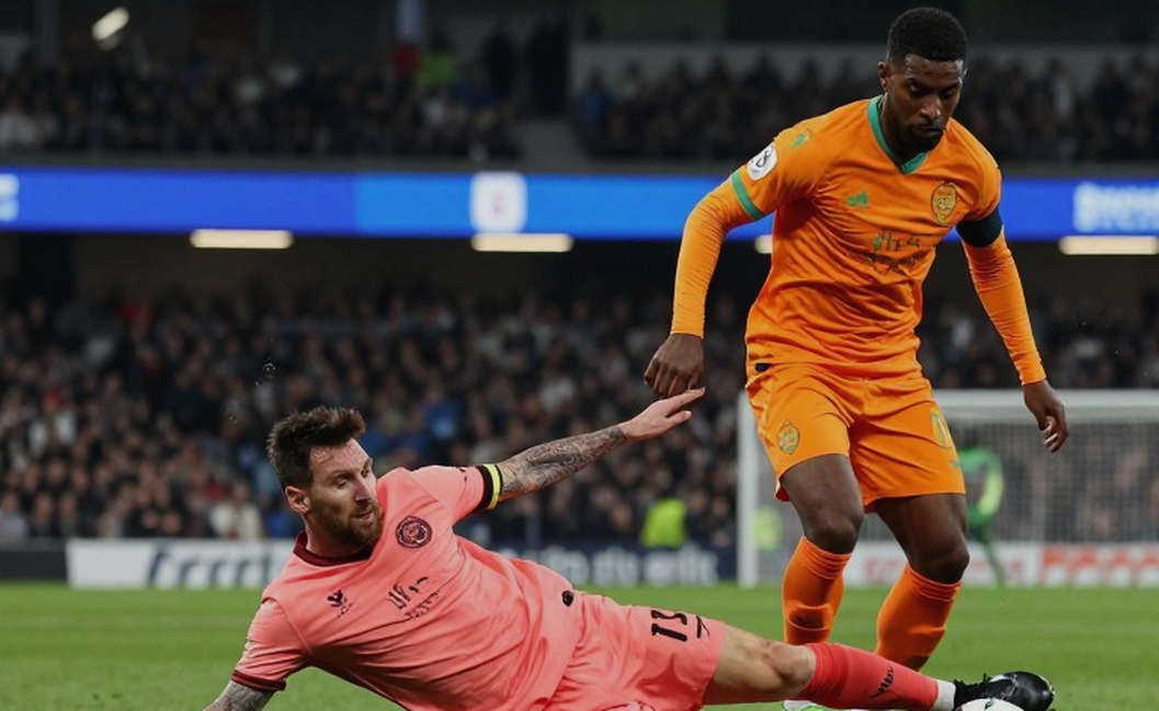 Bàn thắng của Haaland ở Old Trafford: cuộc chiến thật nằm sau đường kẻ việt vị
