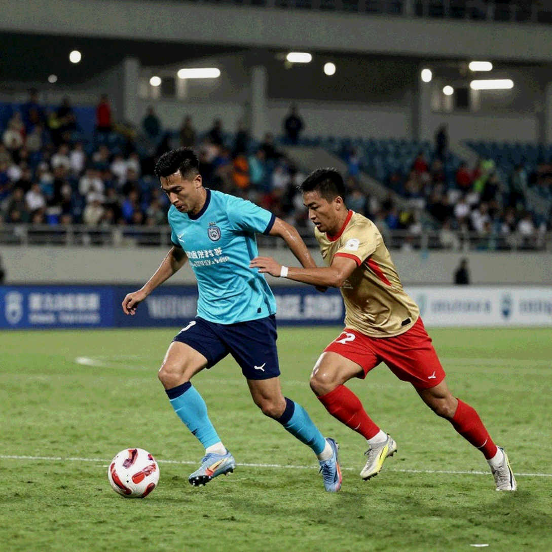 Adani Blasts Napoli's 'Mediocre Football': Hojlund in the Desert and the Question of Anger