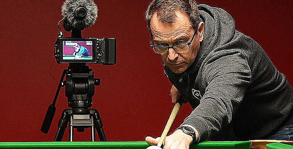 Jimmy White 6-5 Matthew Stevens: Chiến thắng được quyết định bởi một viên bi không vào lỗ Jimmy White 6-5 Matthew Stevens: Chiến thắng được quyết định bởi một viên bi không vào lỗ