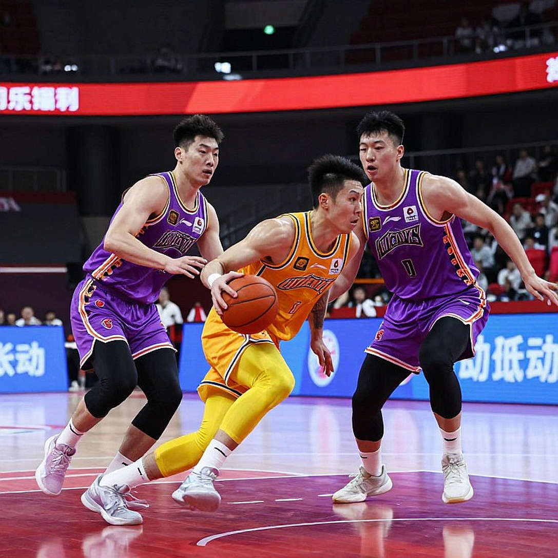 Thomas Walkup rời Olympiacos: 9,6 triệu USD và cú cược lớn nhất của Dubai Basketball Thomas Walkup rời Olympiacos: 9,6 triệu USD và cú cược lớn nhất của Dubai Basketball