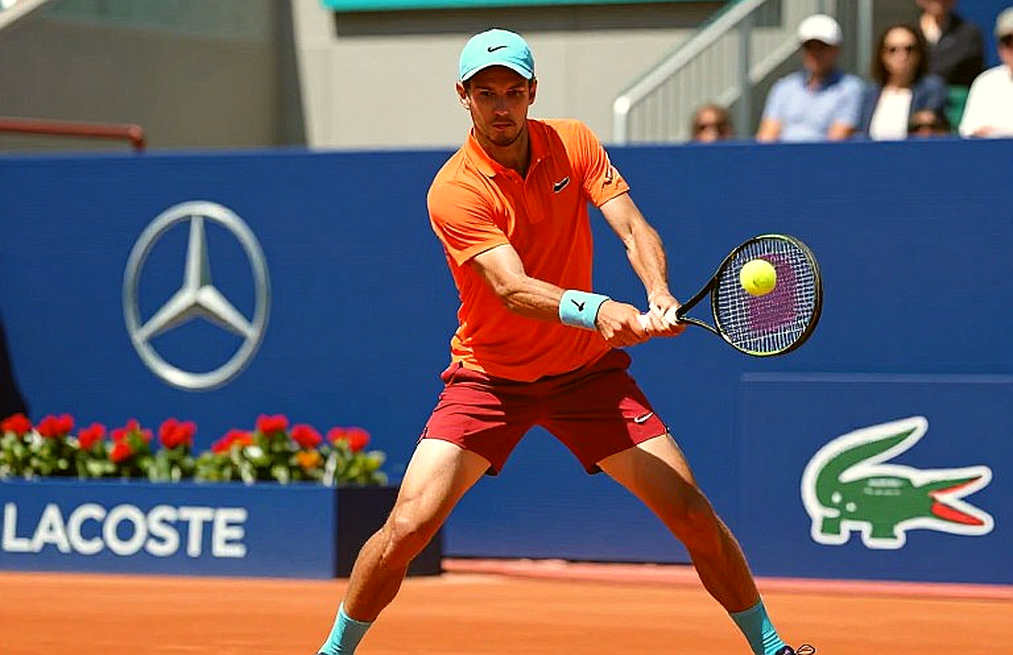 Alex Eala cắt chuỗi ba trận thua tại Ningbo Open: chiến thắng được dựng bằng những cú trả giao bóng
