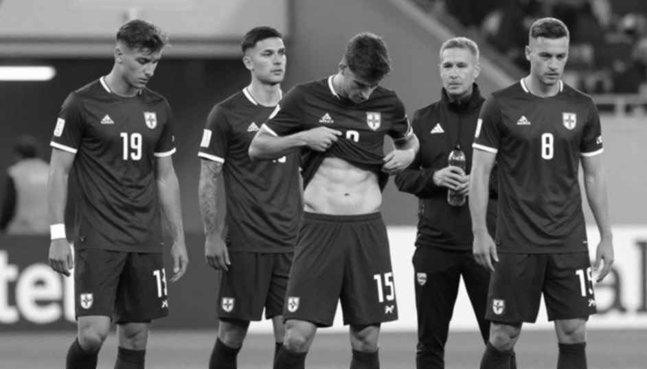 Scott McTominay trở lại tập luyện cùng Napoli sau thủ thuật tim