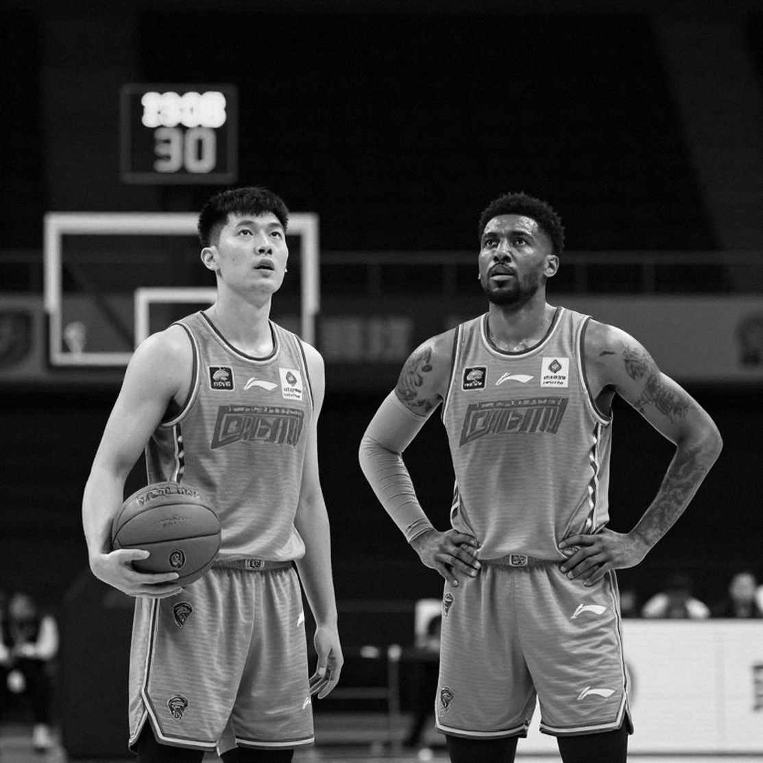Real Madrid đè bẹp Malaga 113-74, Valencia hạ Baskonia trong loạt giao hữu tiền mùa giải EuroLeague Real Madrid đè bẹp Malaga 113-74, Valencia hạ Baskonia trong loạt giao hữu tiền mùa giải EuroLeague