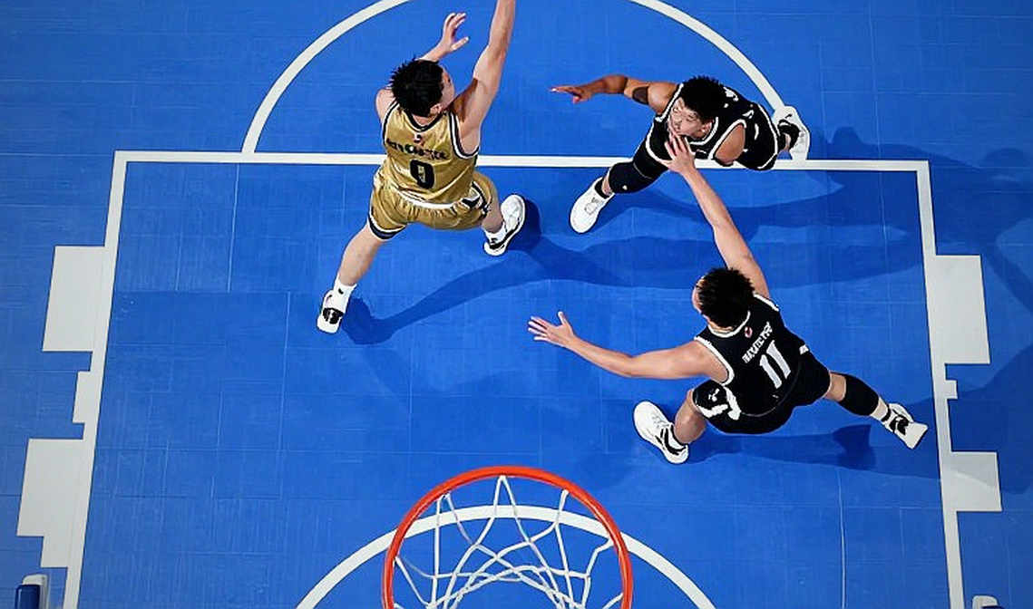 Kawhi trở lại Toronto: Bản hợp đồng 700.000 USD và ván cờ 5 lượt chọn