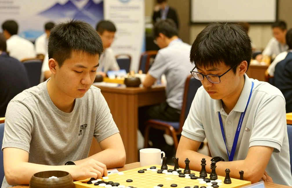 Olympiad Cờ Vua 2026: Ấn Độ Đối Mặt Thử Thách Kép Tại Samarkand