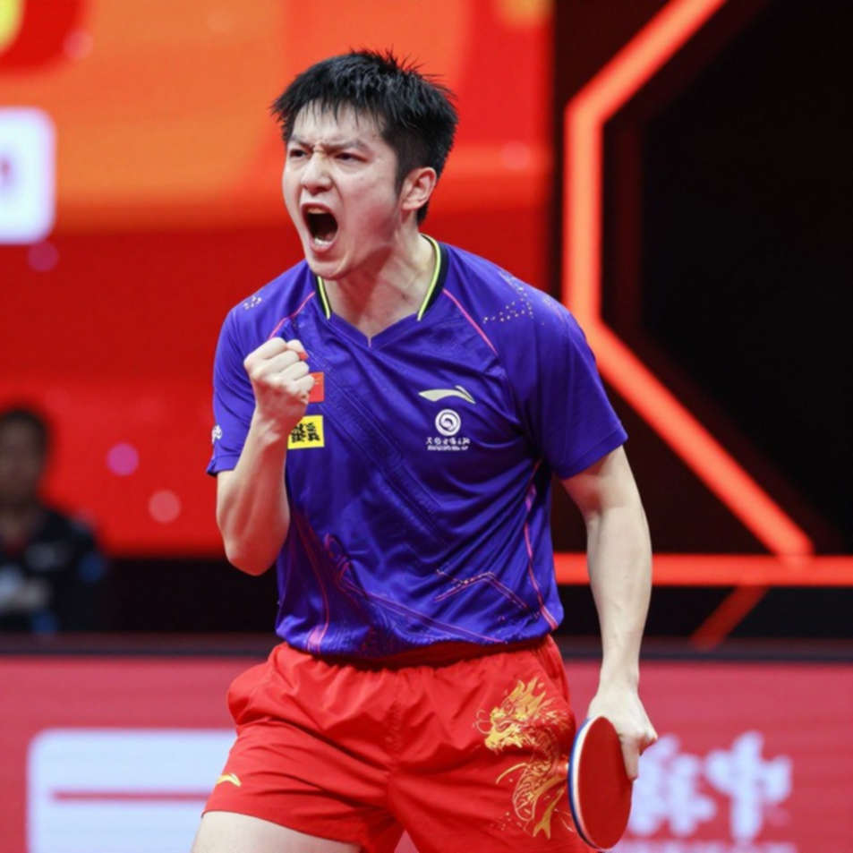 Bản hòa ca lạc vào sân cỏ: Khi một bản tin thể thao nhận nhầm buổi hòa nhạc U2 Bản hòa ca lạc vào sân cỏ: Khi một bản tin thể thao nhận nhầm buổi hòa nhạc U2