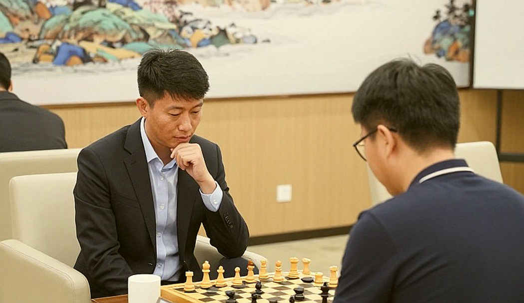 Kẻ Yếu Thế Trên Bàn Cờ: Nước 5.e5 Của Sveshnikov Và Nghệ Thuật Gieo Bẫy Ở Sân Chơi Câu Lạc Bộ