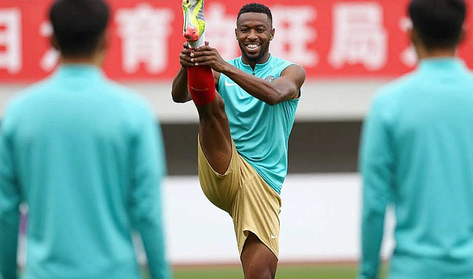 Release Clauses and the Silent Game: Inside Vietnam's 2026 Football Transfer Market Release Clauses and the Silent Game: Inside Vietnam's 2026 Football Transfer Market